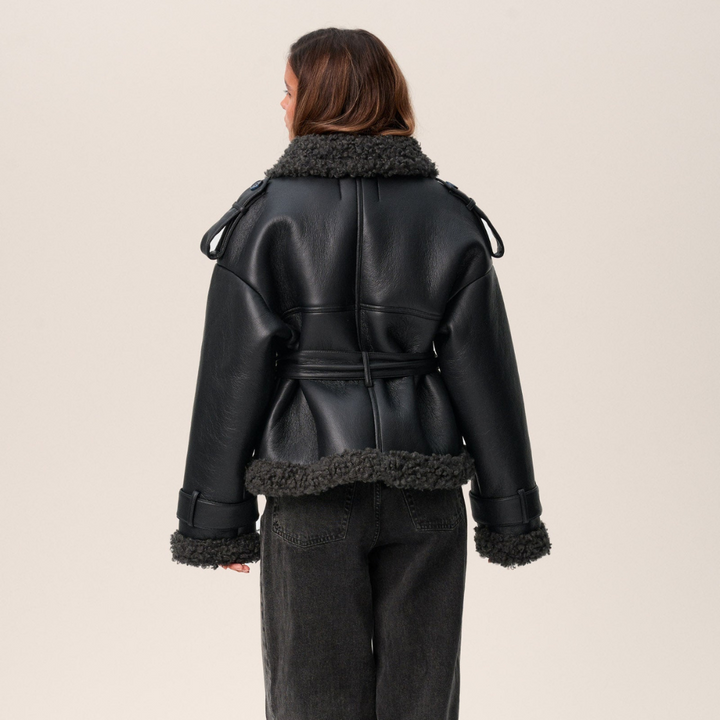 Eullie | Manteau en shearling ceinturé avec une élégance intemporelle