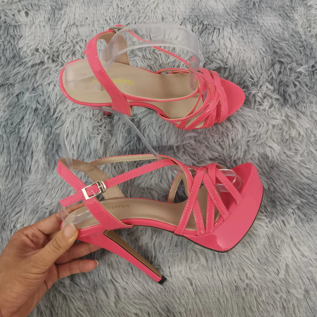 Saint | Talons Élégants
